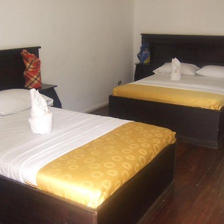 Hotel Brisas De San Francisco Medellín Esterno foto