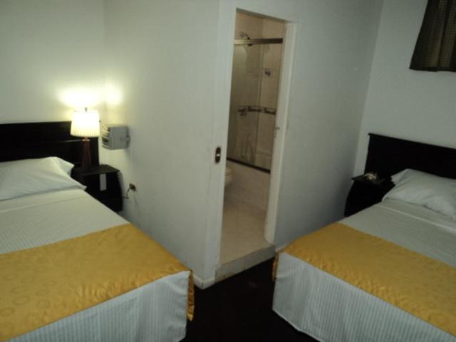 Hotel Brisas De San Francisco Medellín Camera foto