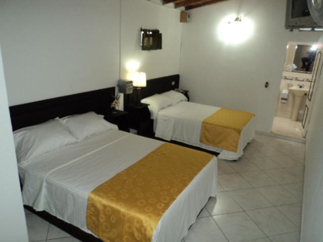 Hotel Brisas De San Francisco Medellín Camera foto